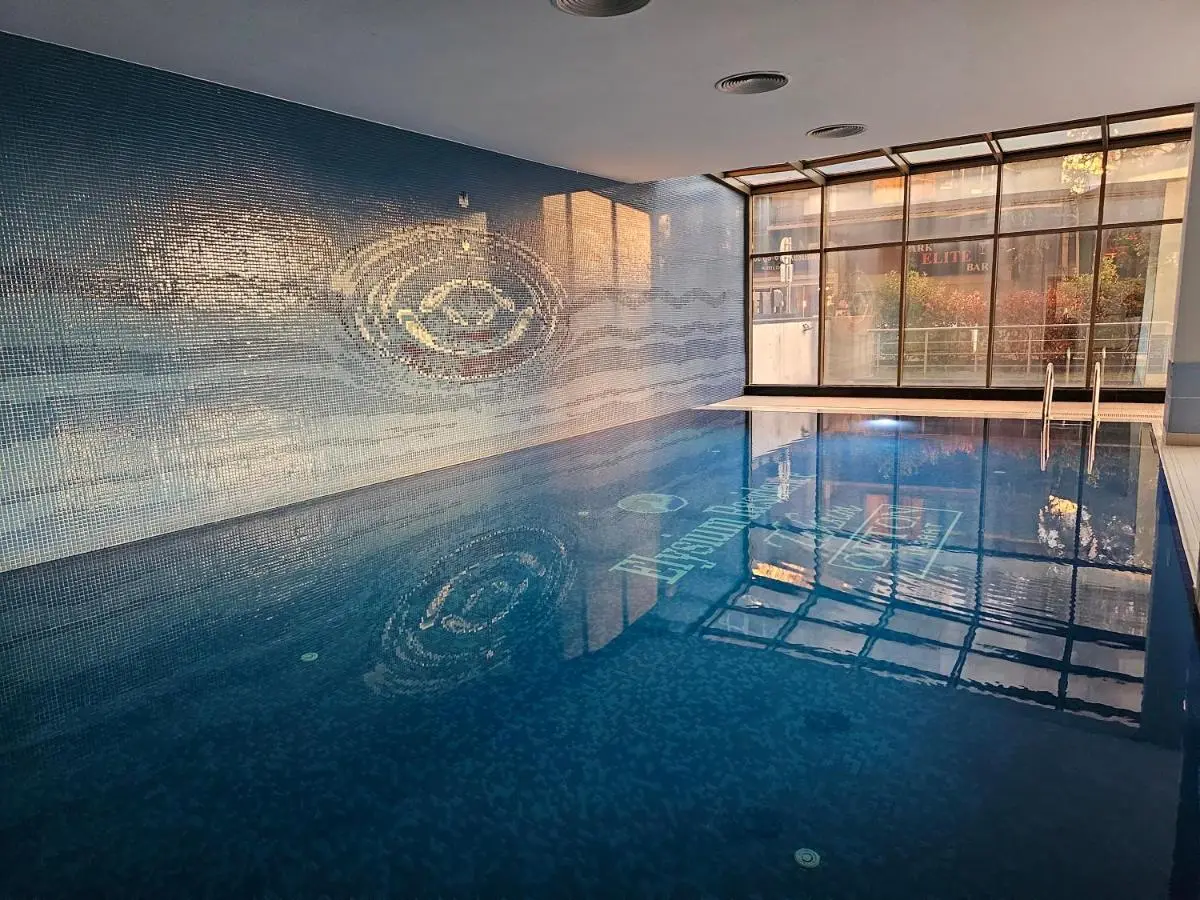Taksim Perfect Residence, 3 bedrooms, pool, sauna, gym