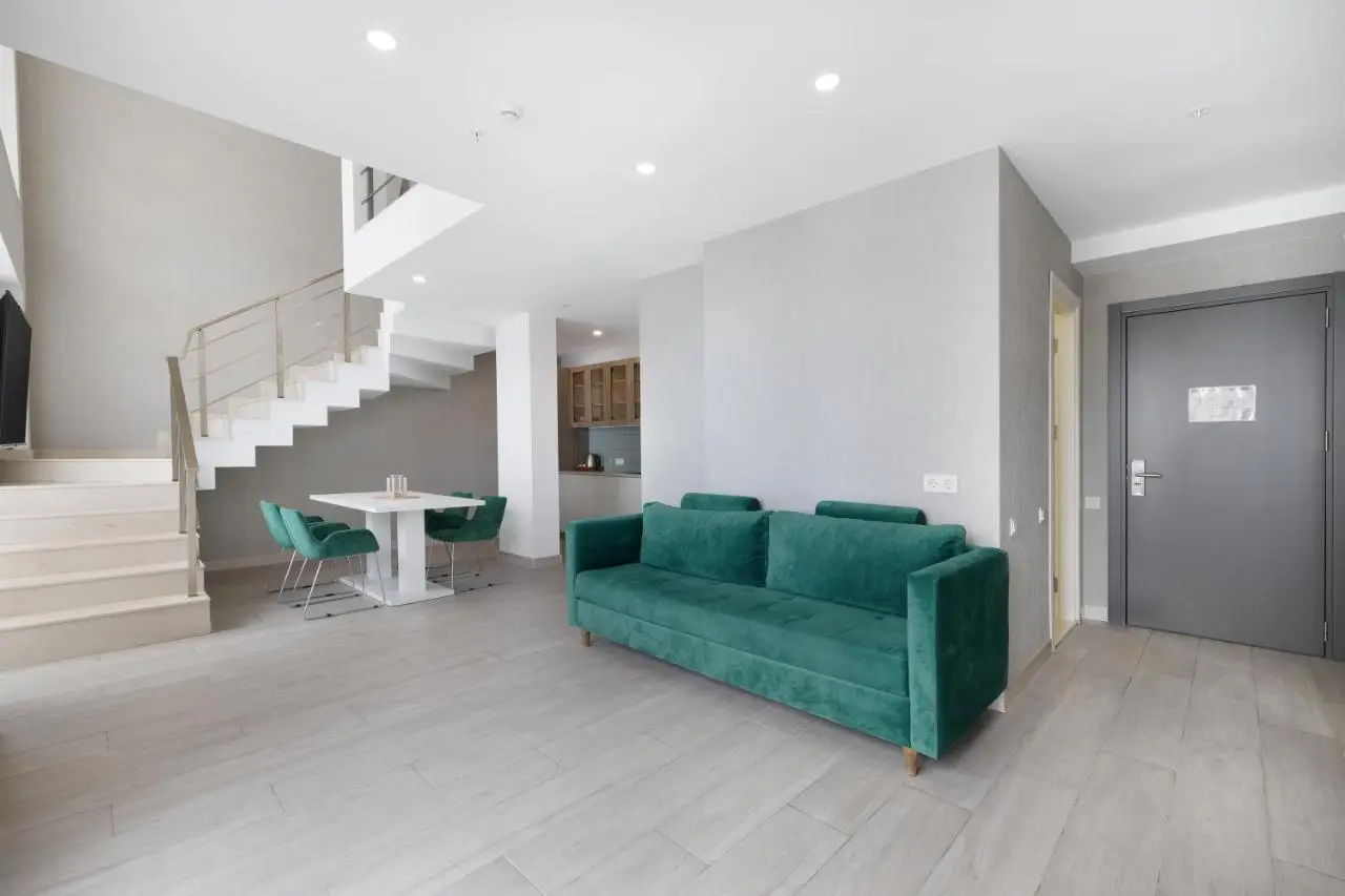 Green Side Apart Hotel Official