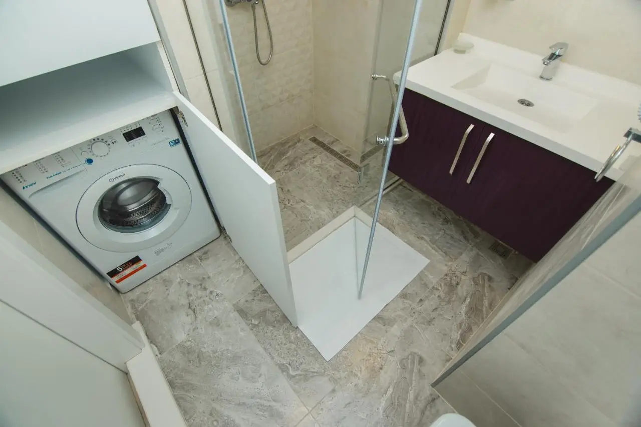 Your Sunshine Apartments in Alliance Palace