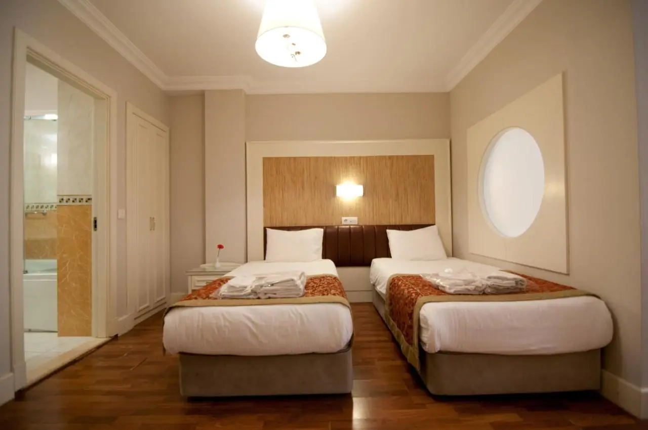 Taksim Metropark Hotel