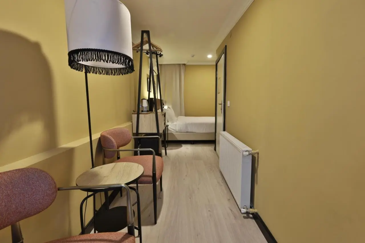 EA Exclusive Hotel