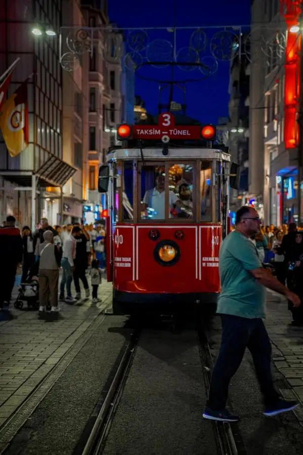Hotel Taksim Home