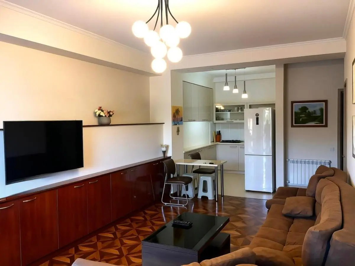 Spacious 2BR Apartment - Balcony & Prime Location