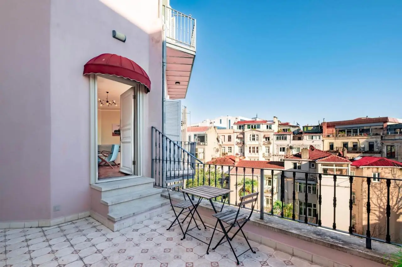 Homie Suites - Turna Residences in Cihangir