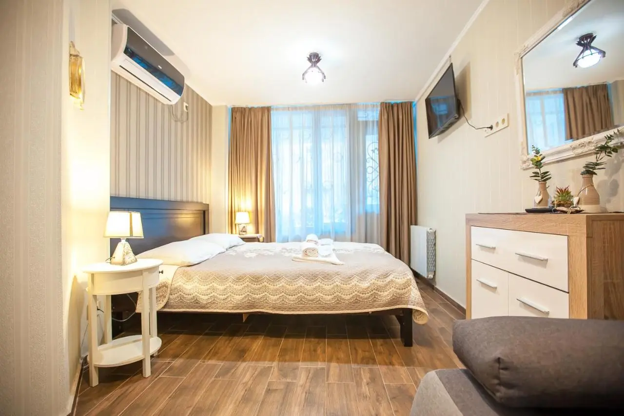 Apartment on L.Meskhishvili Turn