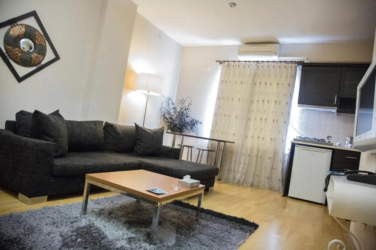 Airport Residence
