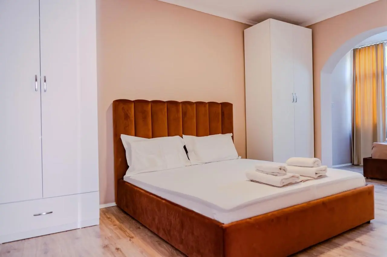 Bejart Apartment 5