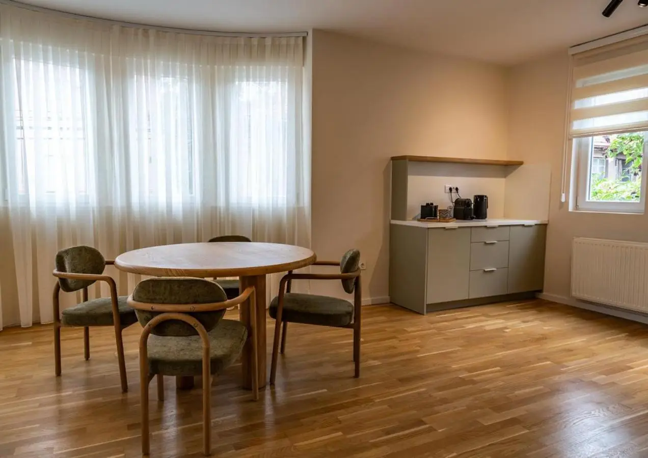 Kaizen's Central Apartments - Free Parking