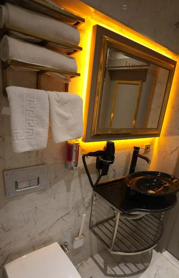 Taksim La Marino Hotel