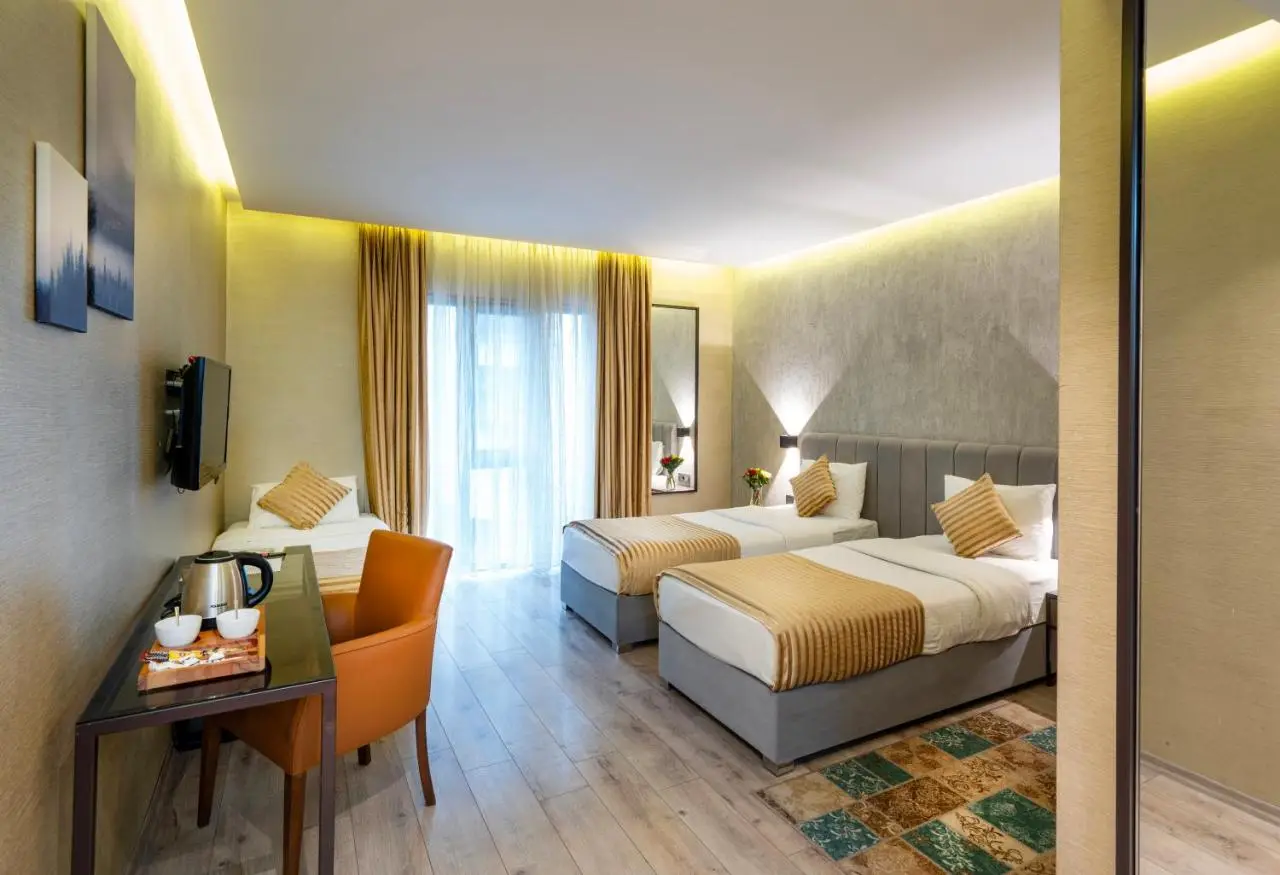Orya Hotel