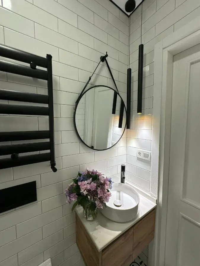 Home Side Apartment