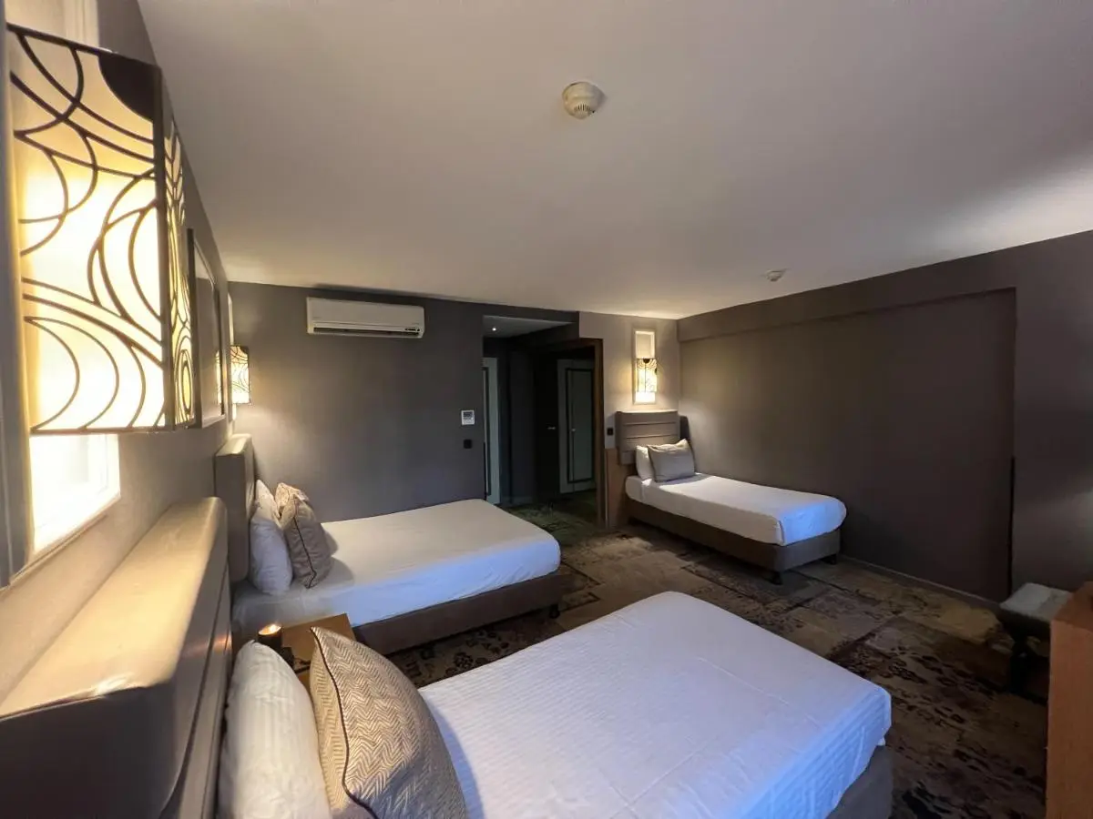All Seasons Hotel