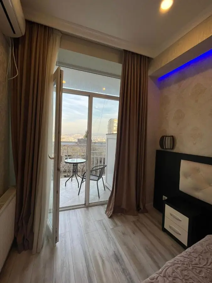 Luxury 6BR 240sqm Apartment in Vere Tower Perfect for Groups in Tbilisi