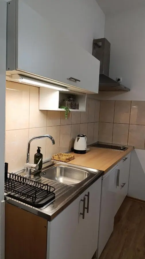 Apartment Mana