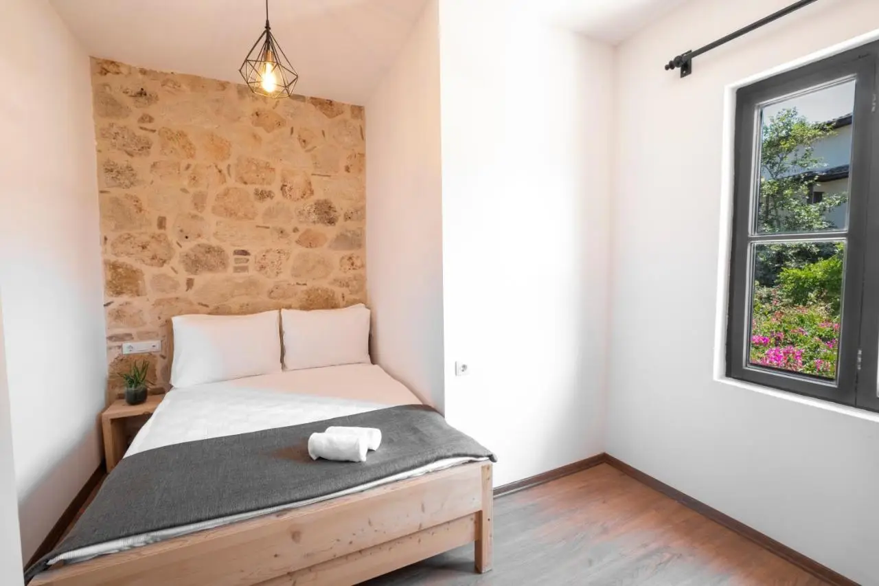 Solo Boutique Hotel