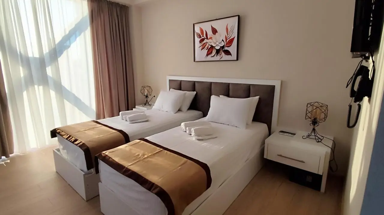 Hotel Red Tower