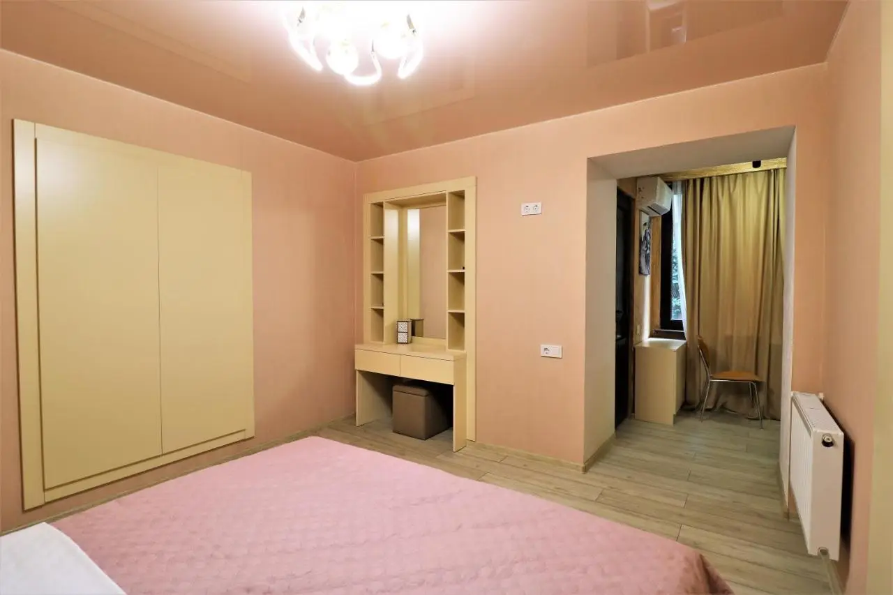 Apartment On Gudiashvili