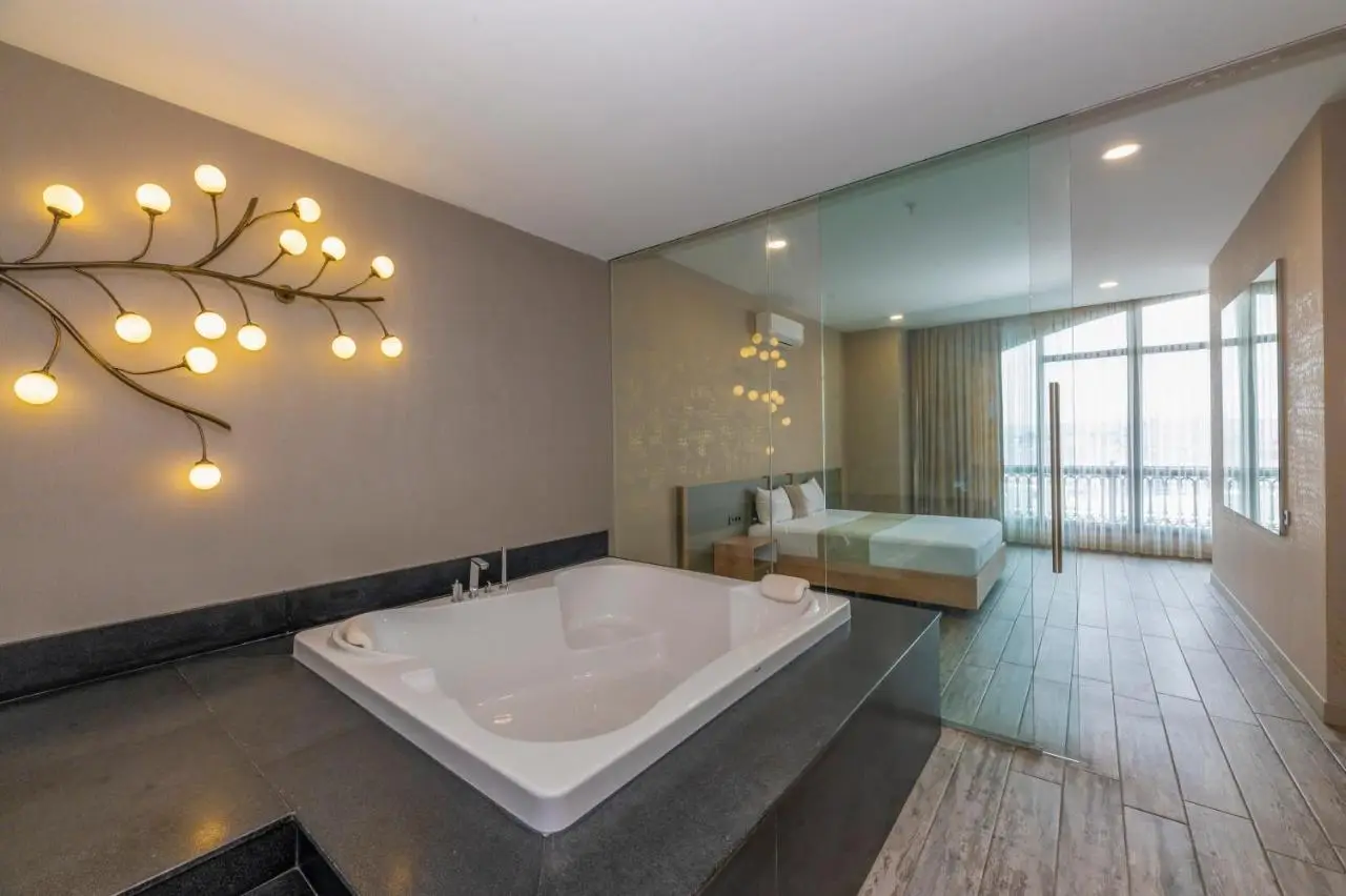 Agora Suites