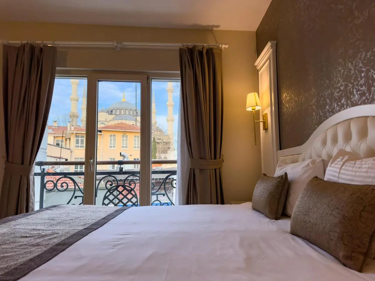 Sarnic Premier Hotel