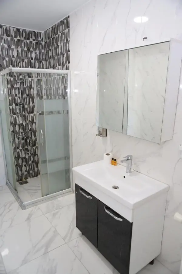AVRASYAQUEEN HOTEL