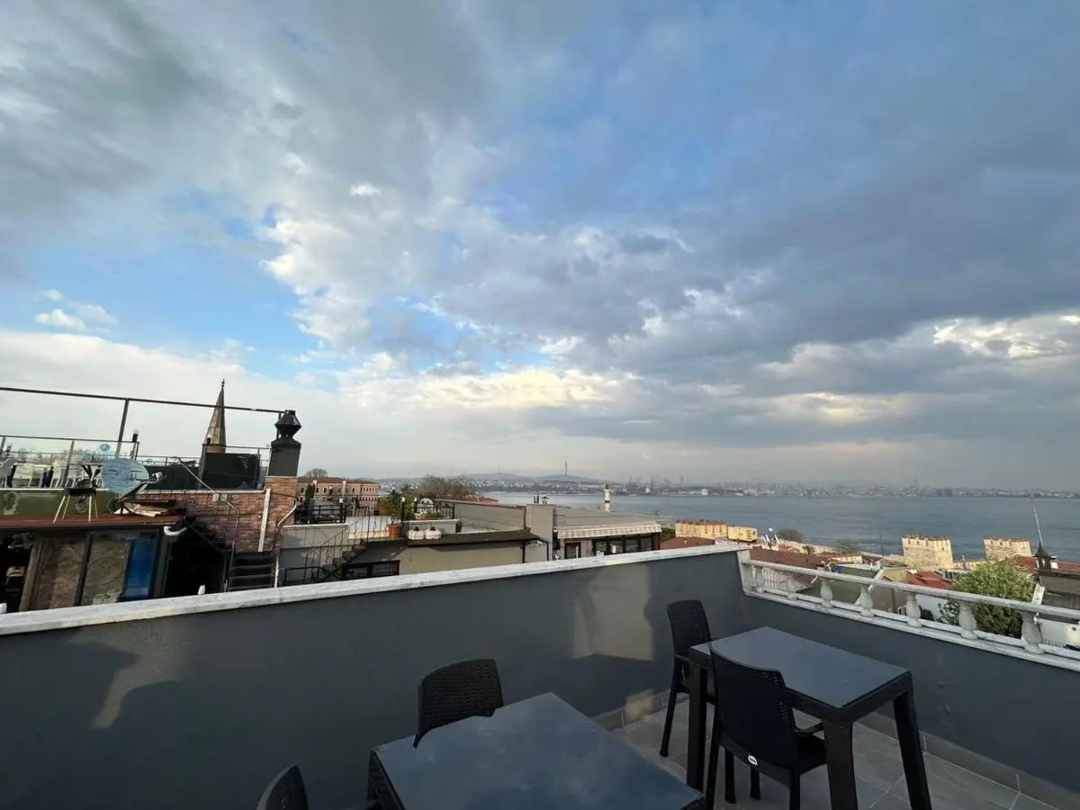 Hanedan Hotel