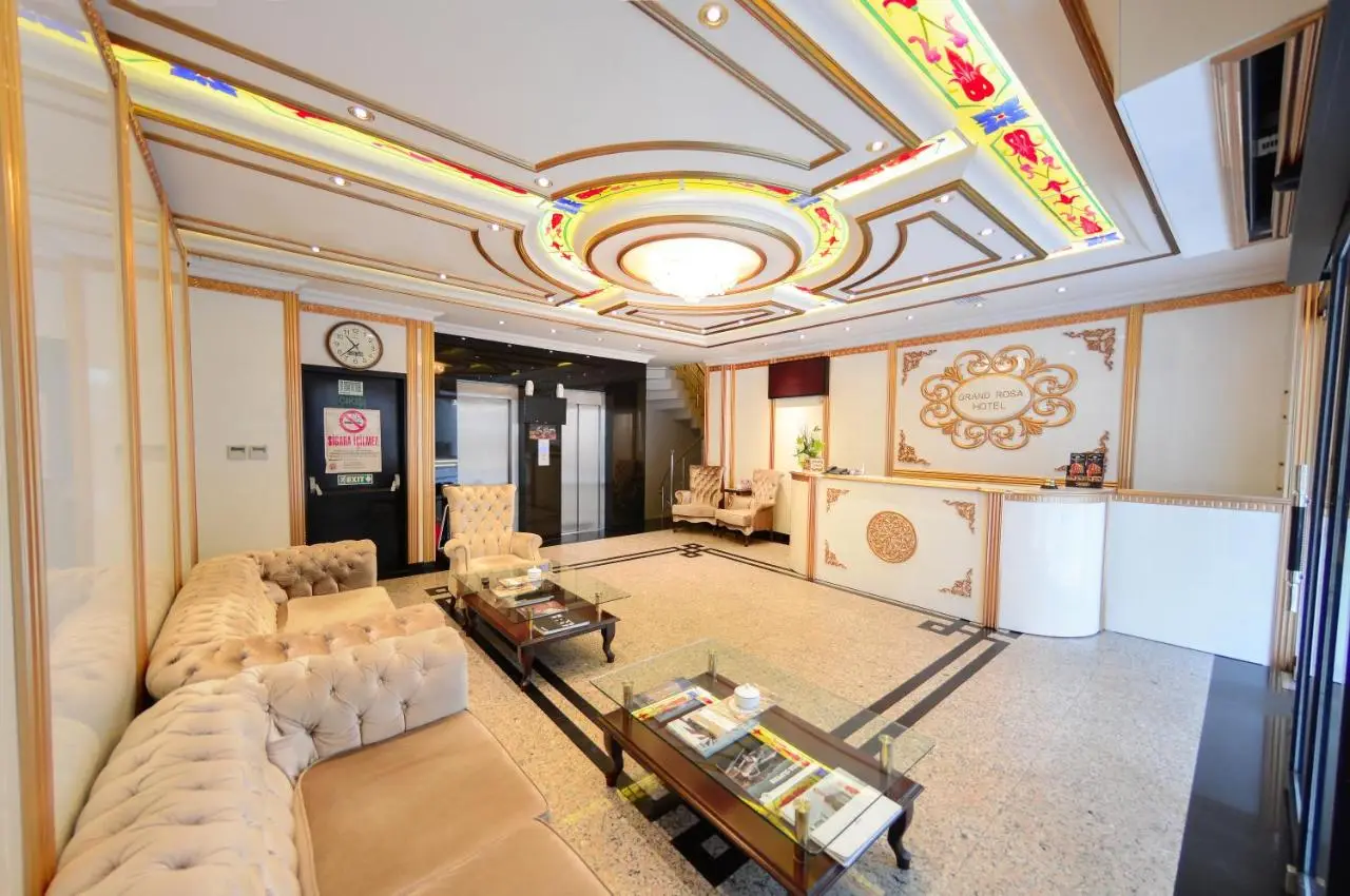 Grand Rosa Hotel