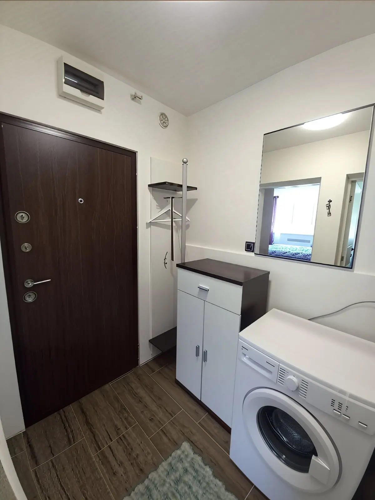 "MONNA" apartment for four in Švrakino