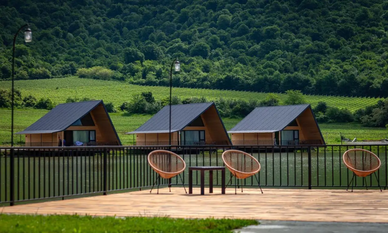 Moretoni Lake Resort
