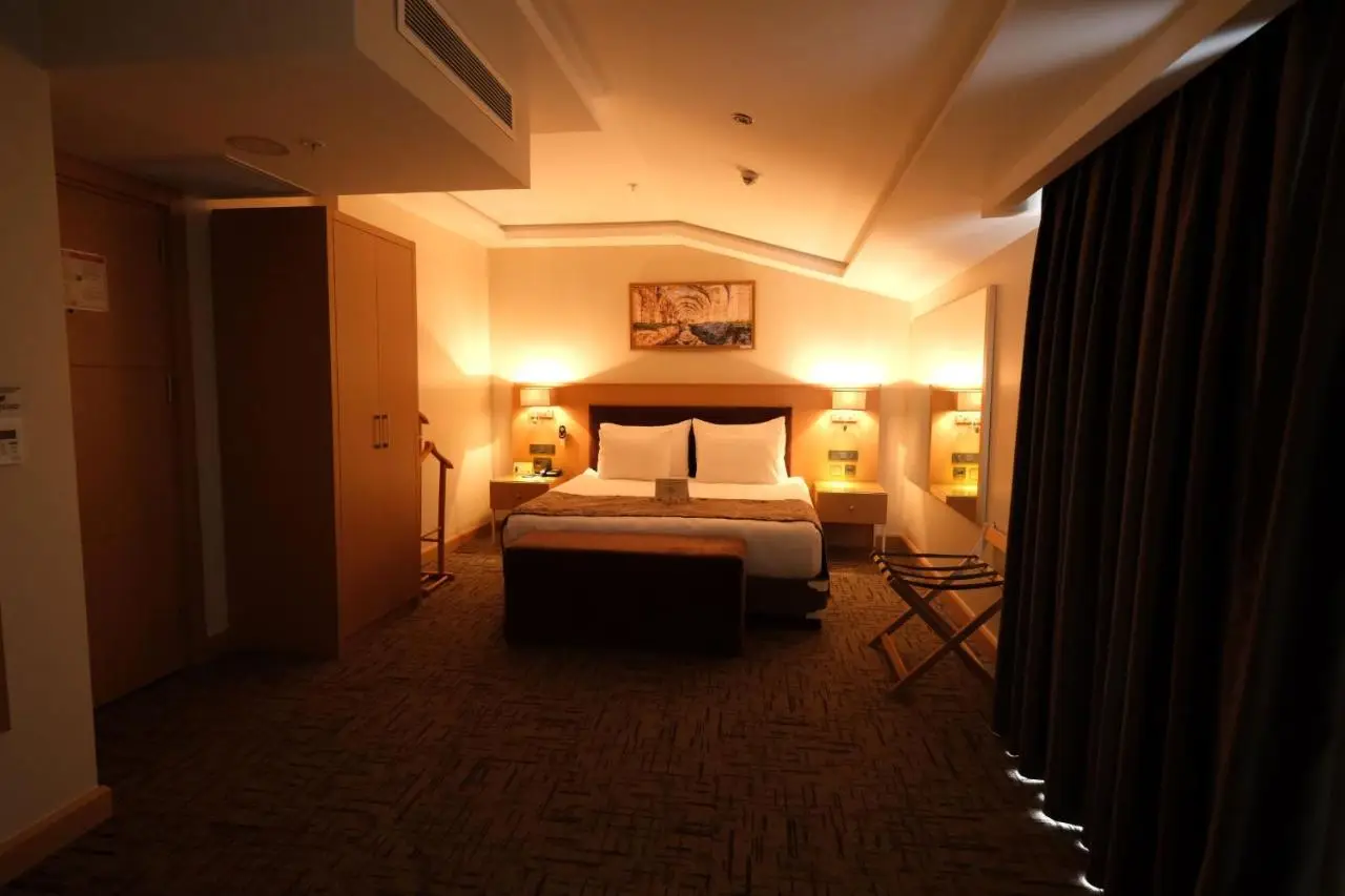 Hotel Boursier 2 & Spa