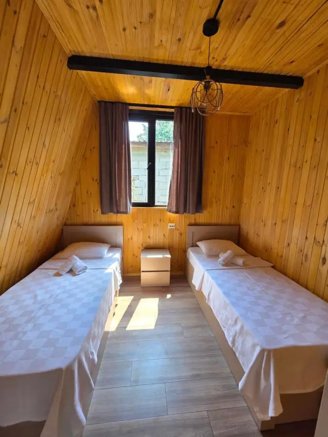 Diamond Cottages