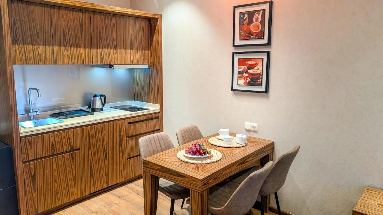 Luxury Dreamland Oasis Apartments