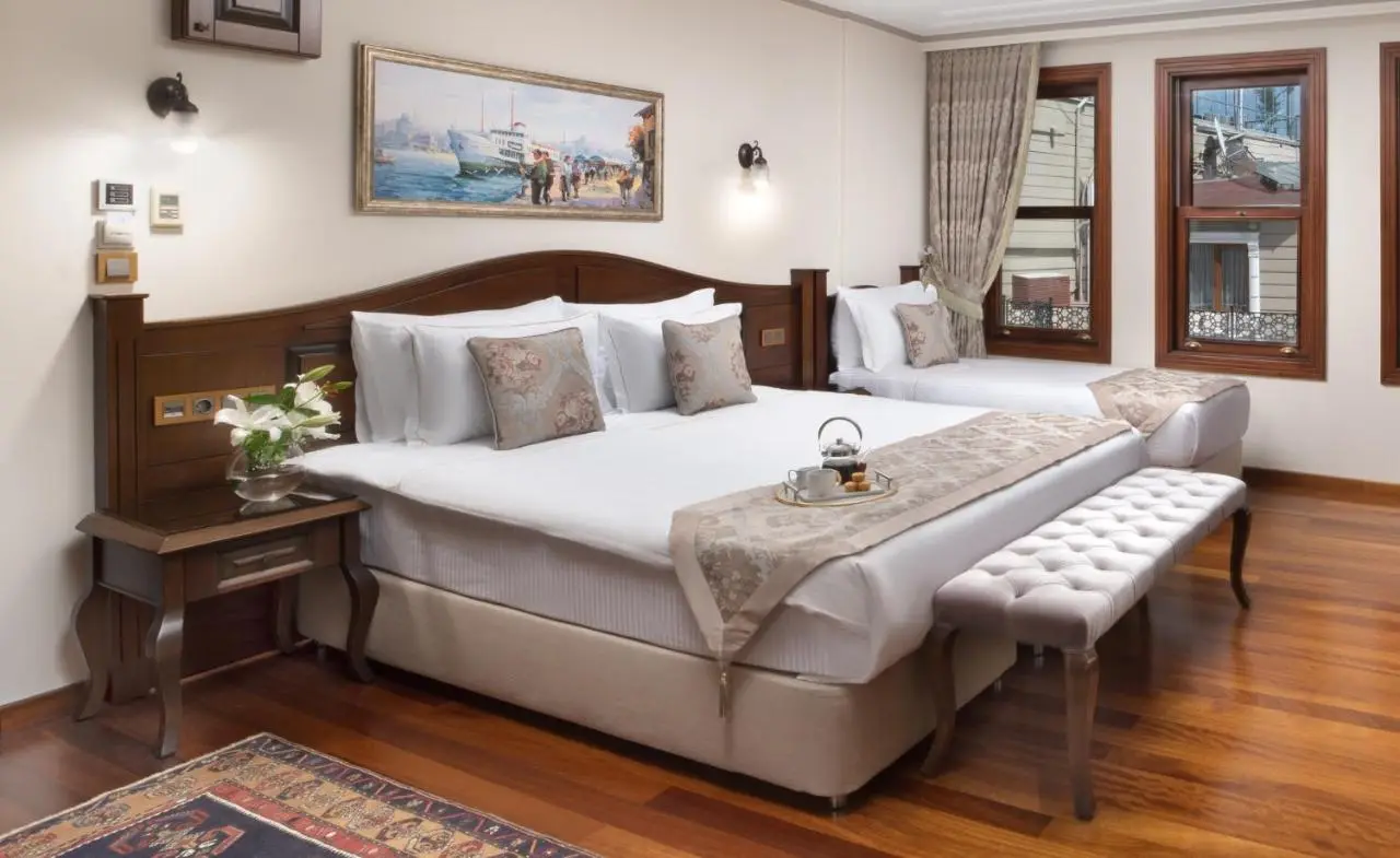 Bender Hotel - Old City