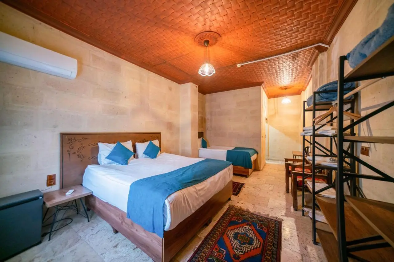 Azalea Terrace Cave Hotel
