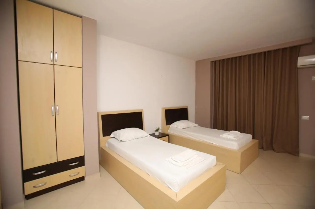 TekB Rooms & Apartments