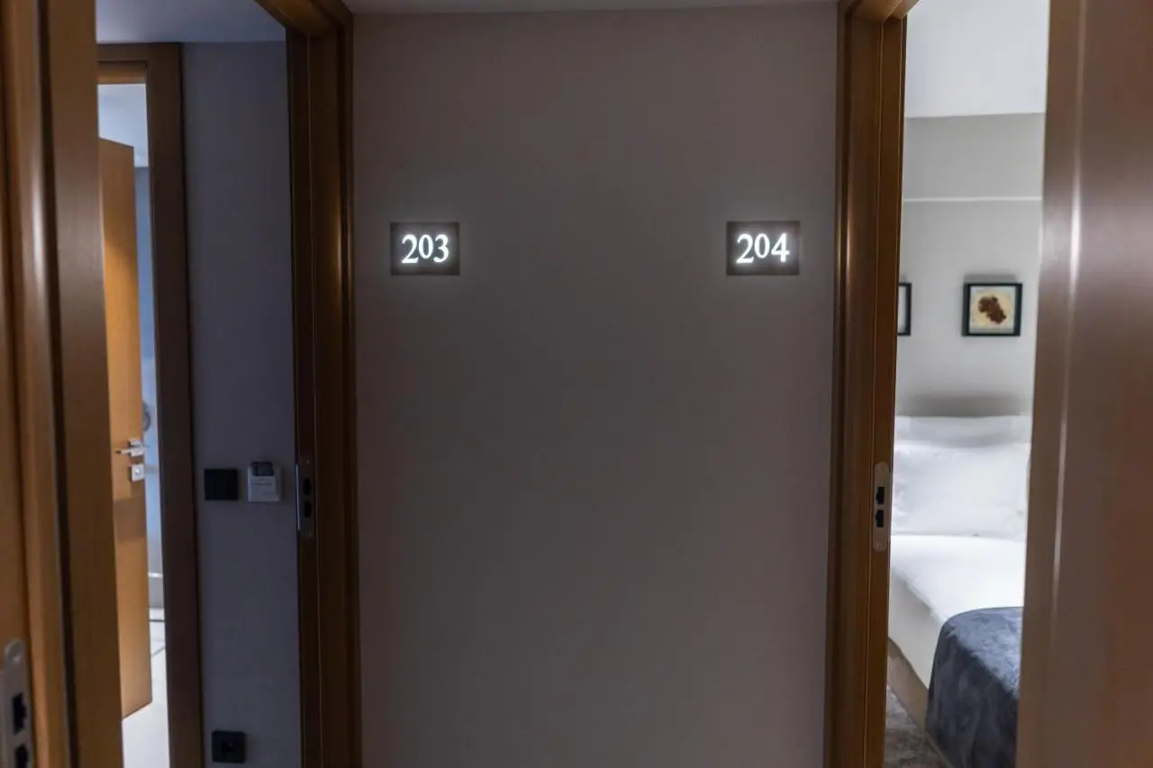MEG HOTEL