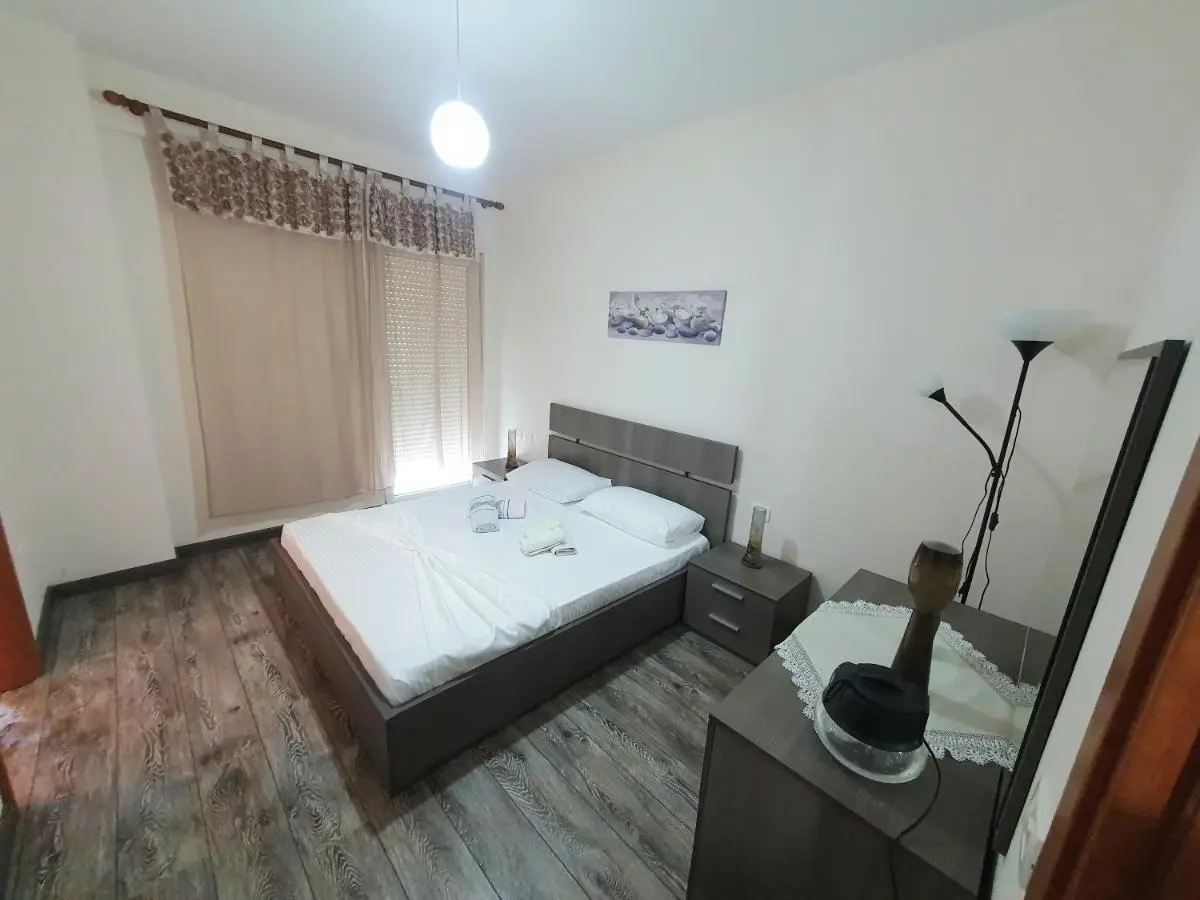 Apartament me qera Lungomare Vlore Mari