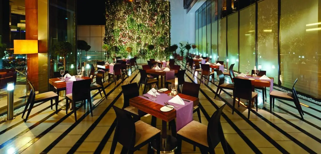Crowne Plaza Istanbul Harbiye by IHG