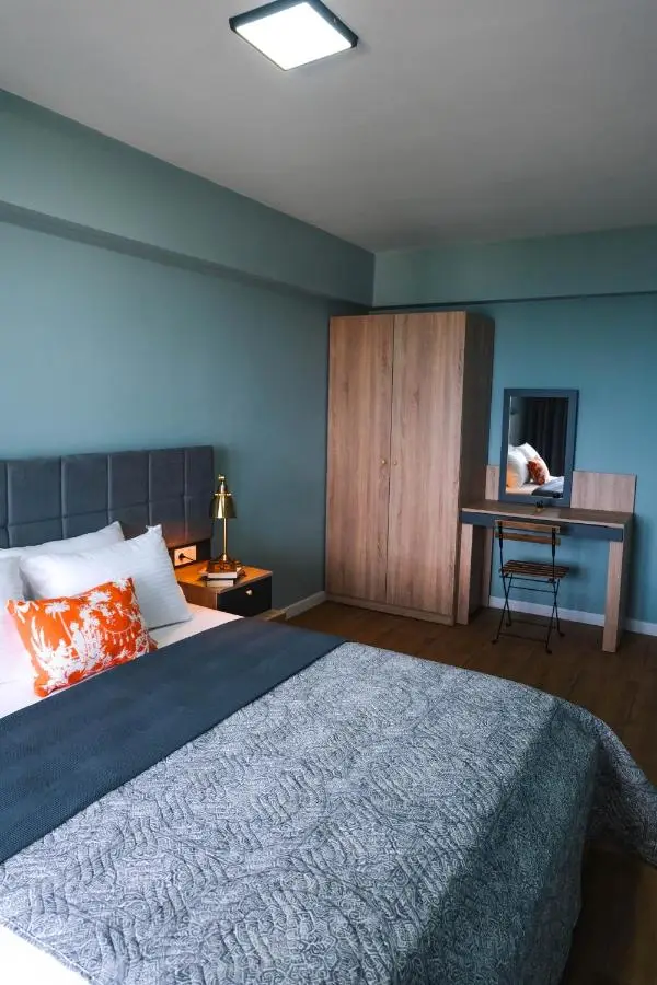 Lemon Suites & Restaurant