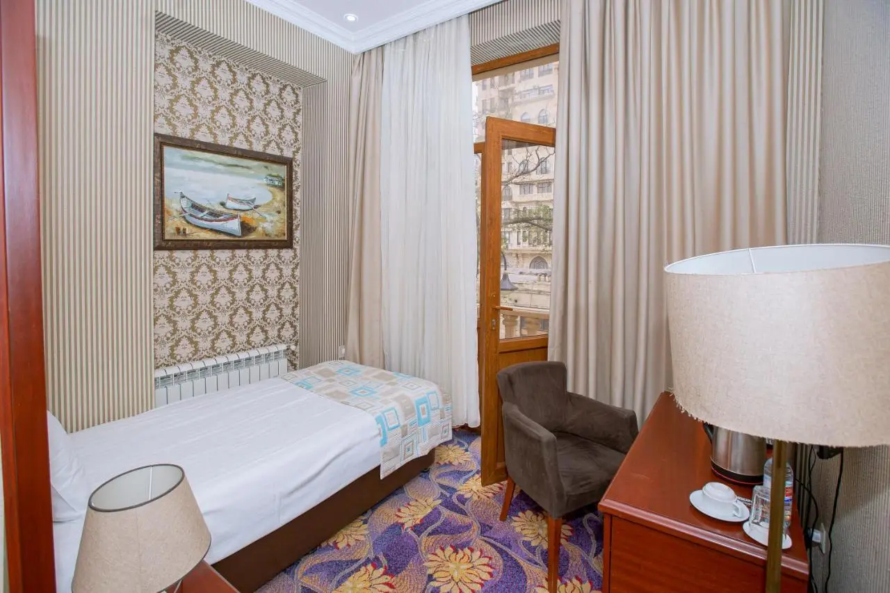 Clover Hotel F1 View