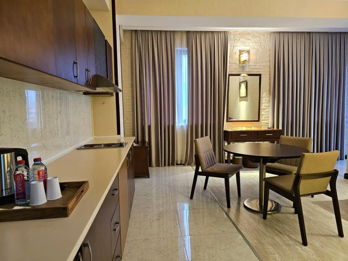 Crown Apartments