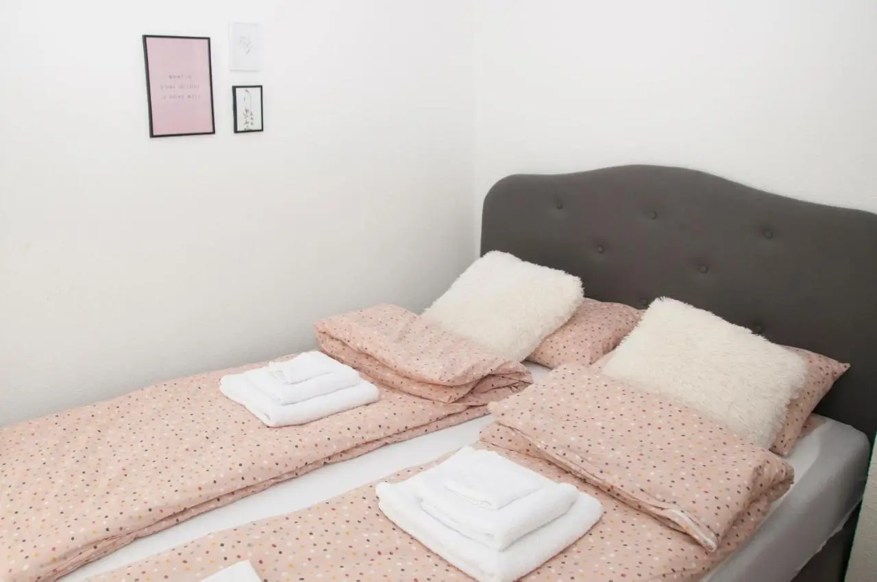 Bistrik Rose Apartment