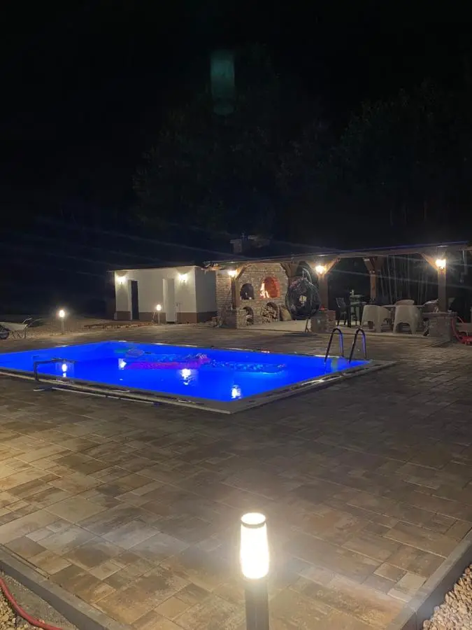 Sarajevo Deluxe penthouse and pool