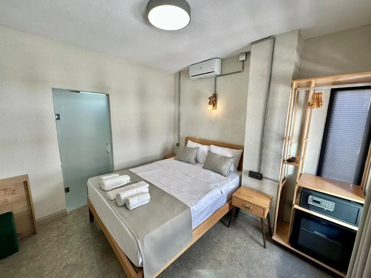 Elegance House Hotel