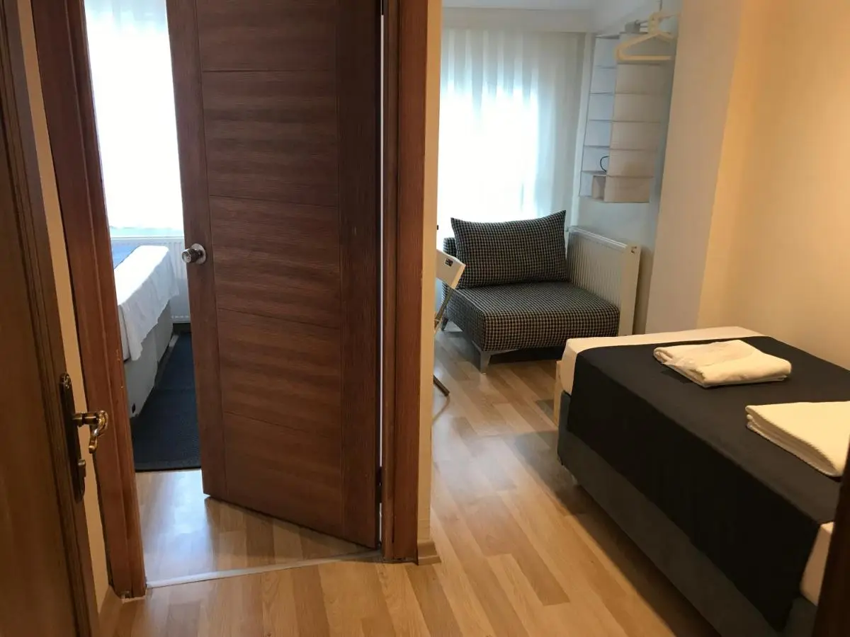 Goji's Apartments