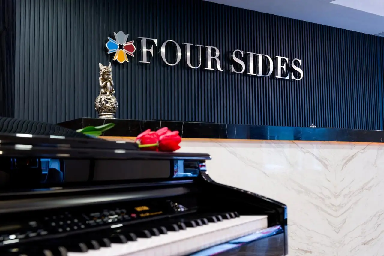 Four Sides Sisli