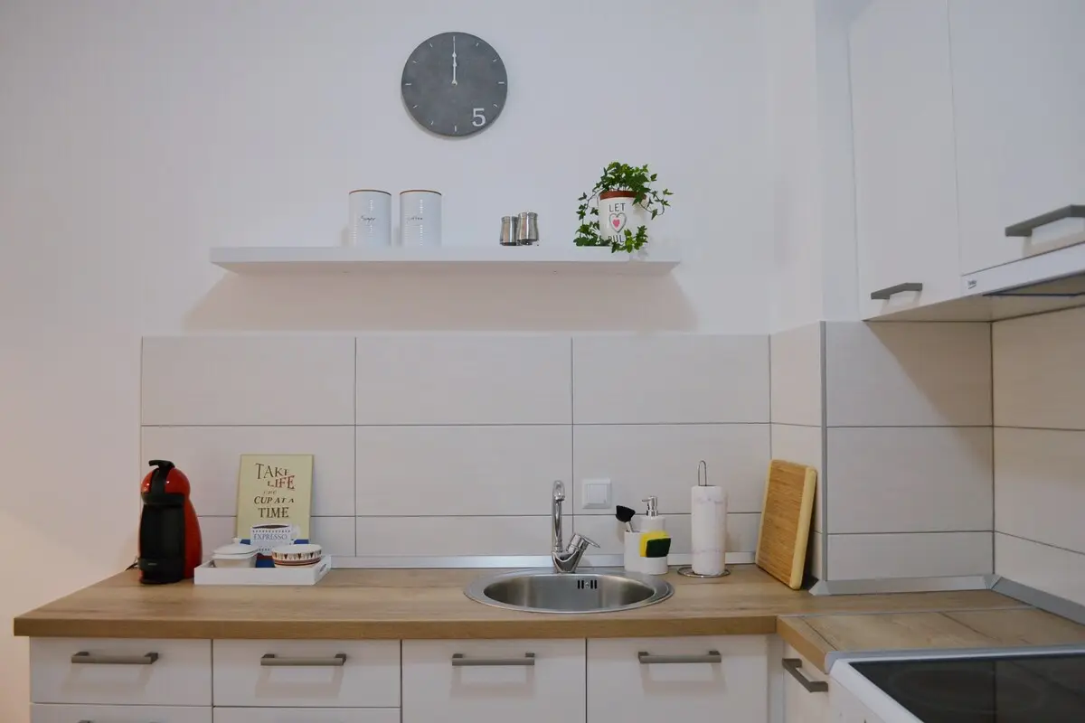 Apartment Masha - Lovely One Bedroom with balcony