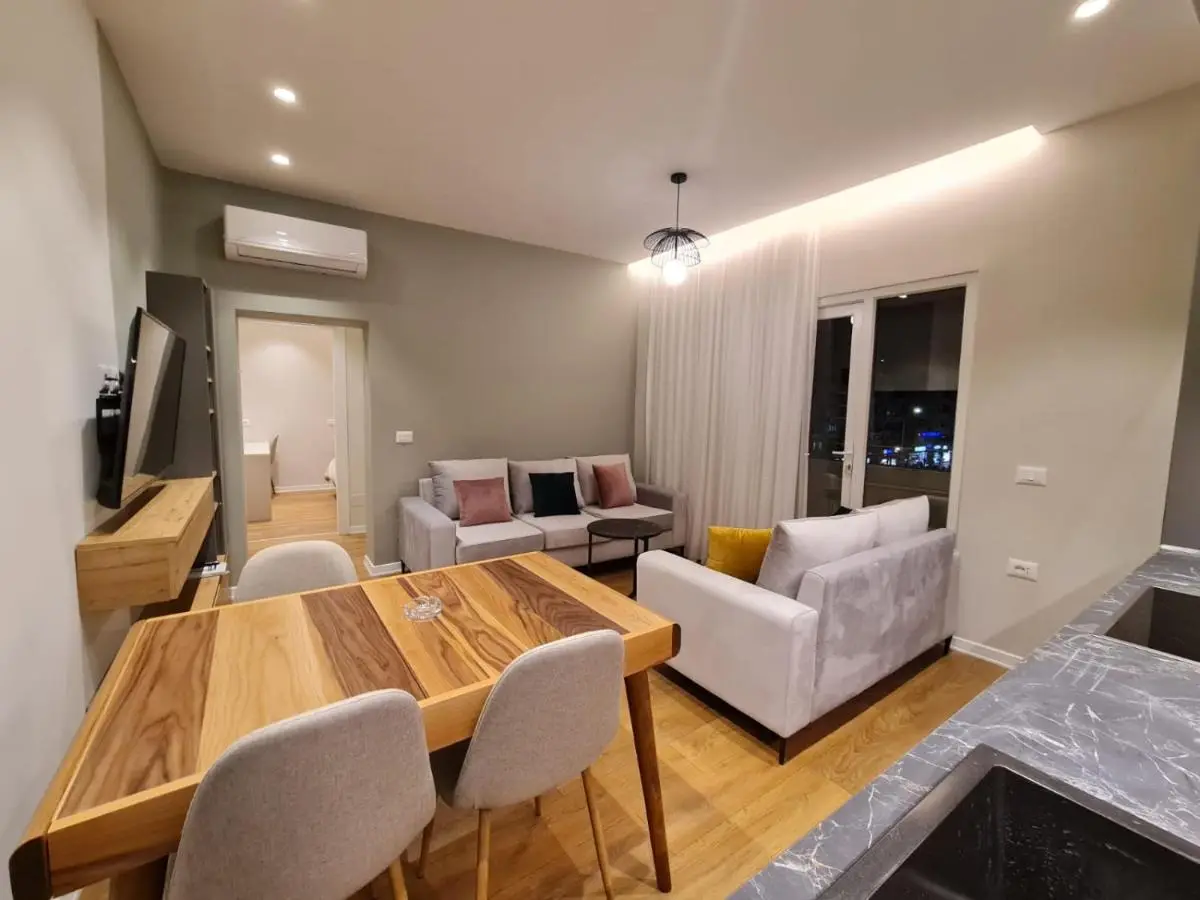 Adore - Modern Apartment