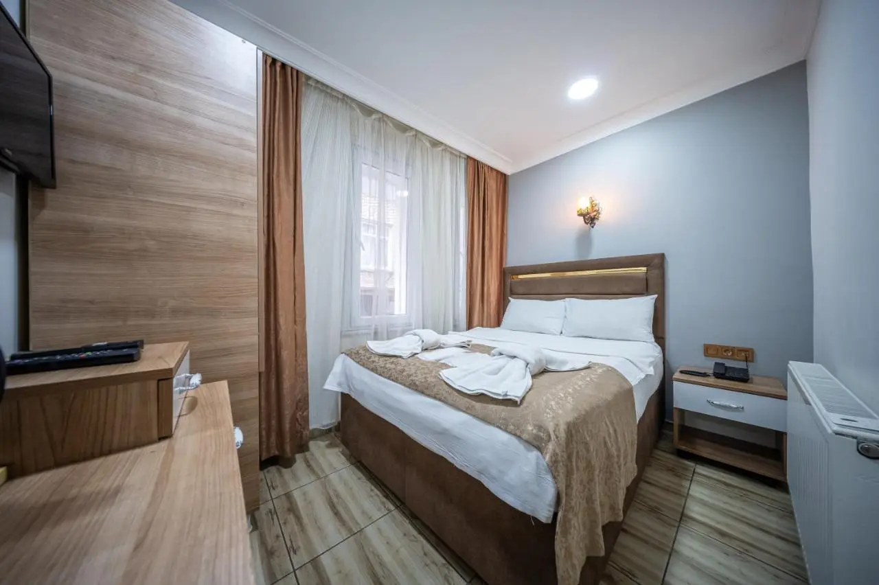 LAOS OTEL