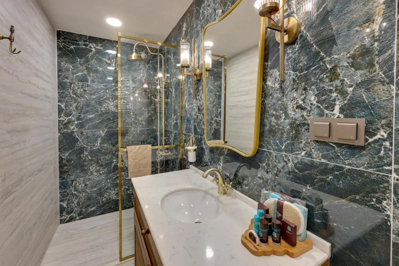 Silk Road Museum Hotel