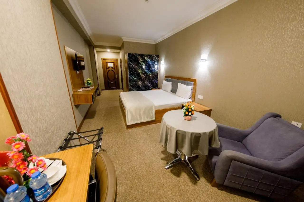 Royal Sapphire Hotel
